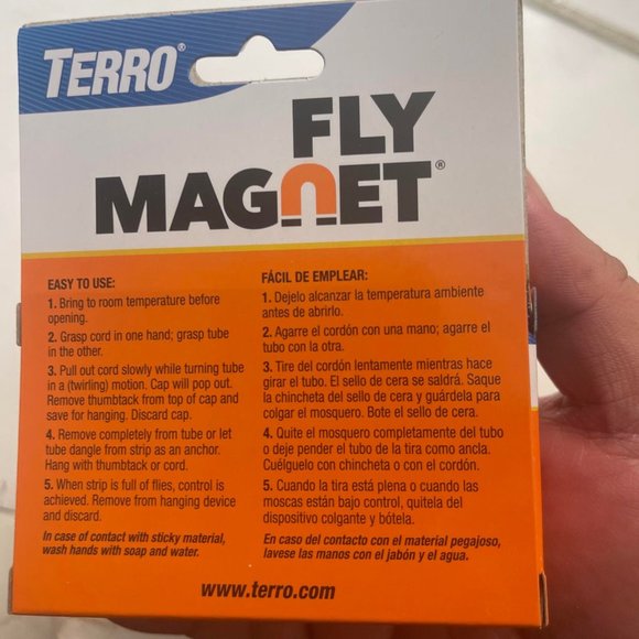 COPY - Terro Fly Insect Magnet Strip Sticky Paper Fly Trap 4 Packs of 8 Tubes 3… - Picture 5 of 6